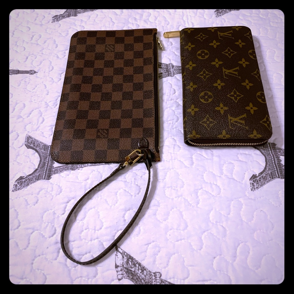 🎈🎉Louis Vuitton wristlet  only🎉🎈